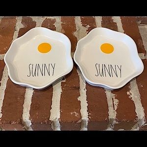 Rae Dunn SUNNY Egg Plate, Set of 2!